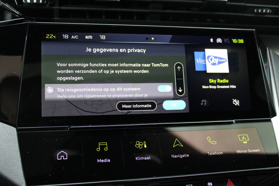 Peugeot 408 1.6 HYbrid 225 EAT8 GT | Panoramadak | Winterpack | Luxe!