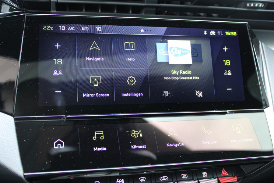 Peugeot 408 1.6 HYbrid 225 EAT8 GT | Panoramadak | Winterpack | Luxe!