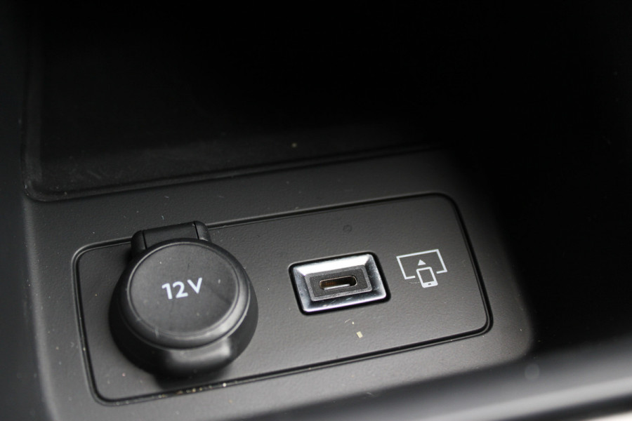 Peugeot 408 1.6 HYbrid 225 EAT8 GT | Panoramadak | Winterpack | Luxe!
