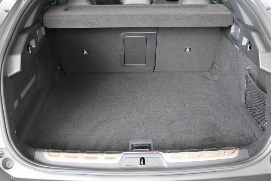 Peugeot 408 1.6 HYbrid 225 EAT8 GT | Panoramadak | Winterpack | Luxe!