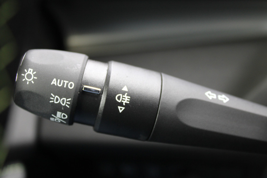 Peugeot 408 1.6 HYbrid 225 EAT8 GT | Panoramadak | Winterpack | Luxe!