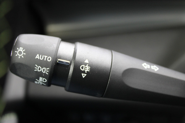 Peugeot 408 1.6 HYbrid 225 EAT8 GT | Panoramadak | Winterpack | Luxe!