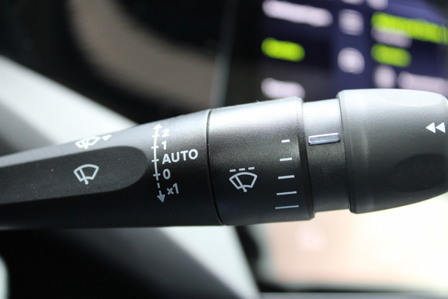 Peugeot 408 1.6 HYbrid 225 EAT8 GT | Panoramadak | Winterpack | Luxe!