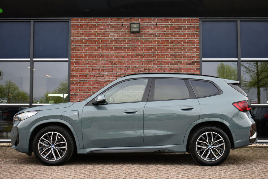 BMW X1 xDrive25e M-Sport Premium 18inch Leder Camera ACC-voorbereiding