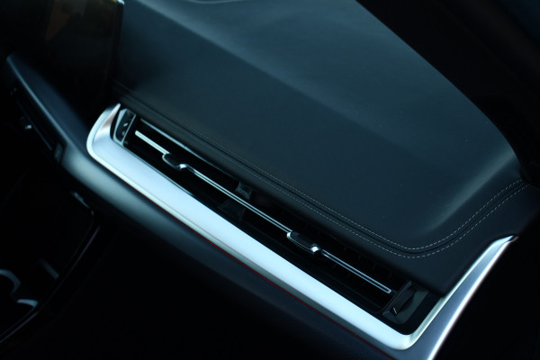BMW X1 xDrive25e M-Sport Premium 18inch Leder Camera ACC-voorbereiding
