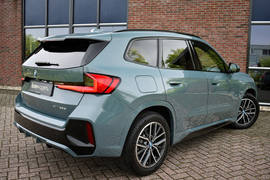 BMW X1 xDrive25e M-Sport Premium 18inch Leder Camera ACC-voorbereiding