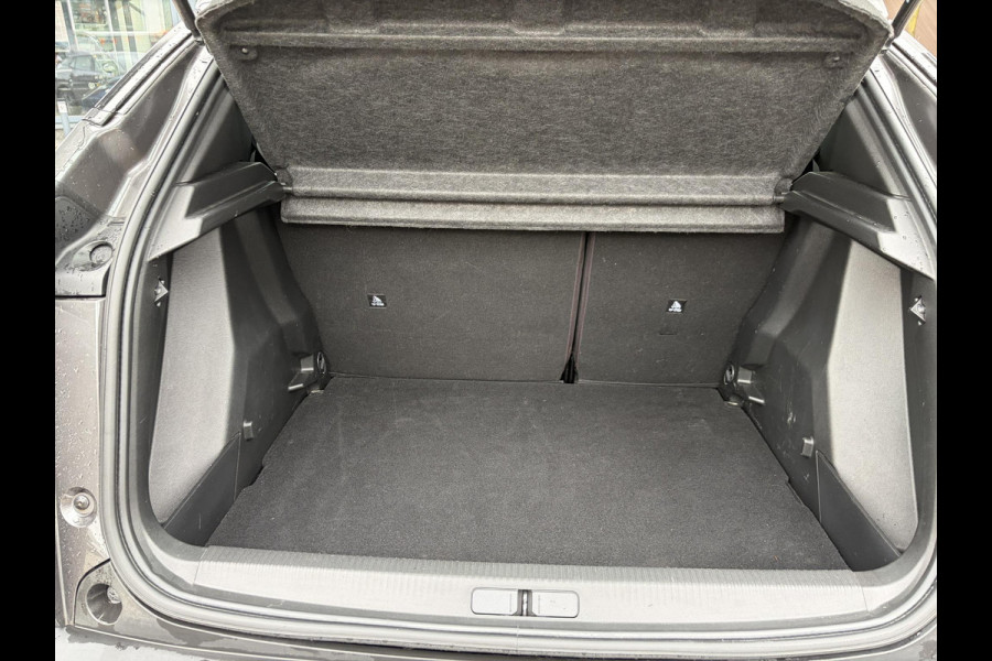 Peugeot 2008 1.2 PureTech Active Pack 130pk VAN: 16.900,- VOOR: 14.877,- UW WKVOORDEEL: 2.023,- | RIJKLAARPRIJS incl. 12mnd BOVAG