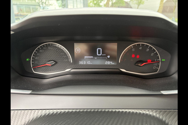 Peugeot 2008 1.2 PureTech Active Pack 130pk VAN: 16.900,- VOOR: 14.877,- UW WKVOORDEEL: 2.023,- | RIJKLAARPRIJS incl. 12mnd BOVAG