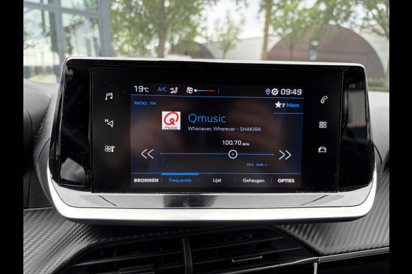 Peugeot 2008 1.2 PureTech Active Pack 130pk VAN: 16.900,- VOOR: 14.877,- UW WKVOORDEEL: 2.023,- | RIJKLAARPRIJS incl. 12mnd BOVAG