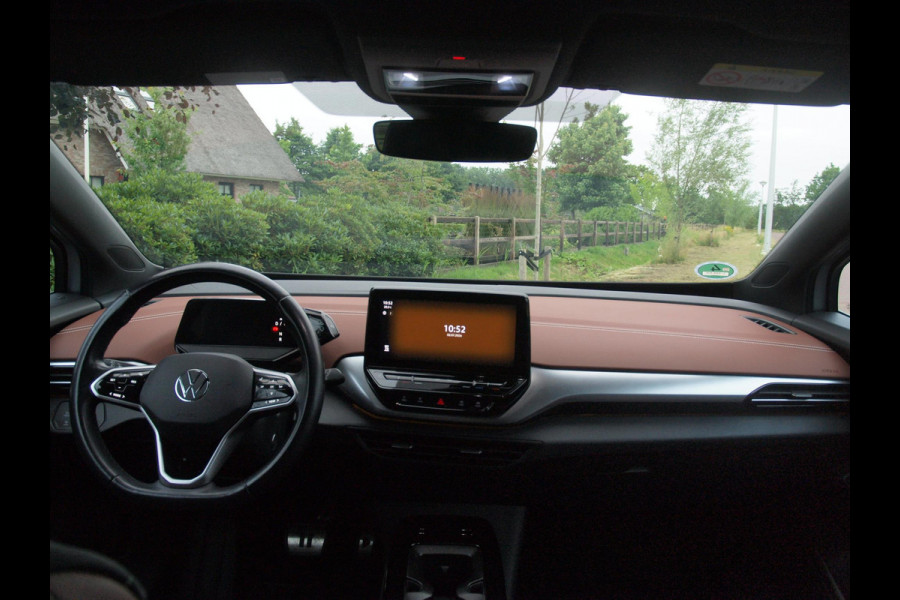 Volkswagen ID.4 Business 77 kWh | Camera | Trekhaak | IQ. LIGHT | Sfeerverlichting | Apple Carplay | NL-Auto |