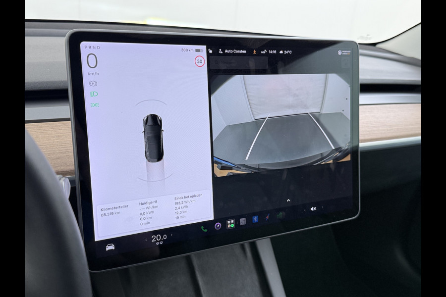 Tesla Model 3 Performance AWD 513PK Facelift Warmtepomp Lmv 20" Panoramadak Adap.Cruise Elek.Verwarmde Stoelen+Memory Inductieladen Navi Camer SOH 85.6% Led Pdc Privacy Glas Elek.Achterklep Keyless 4WD Fabrieksgarantie op Accu en Motor tot 18-02-2029/192.000KM