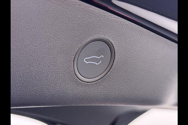 Tesla Model 3 Performance AWD 513PK Facelift Warmtepomp Lmv 20" Panoramadak Adap.Cruise Elek.Verwarmde Stoelen+Memory Inductieladen Navi Camer SOH 85.6% Led Pdc Privacy Glas Elek.Achterklep Keyless 4WD Fabrieksgarantie op Accu en Motor tot 18-02-2029/192.000KM