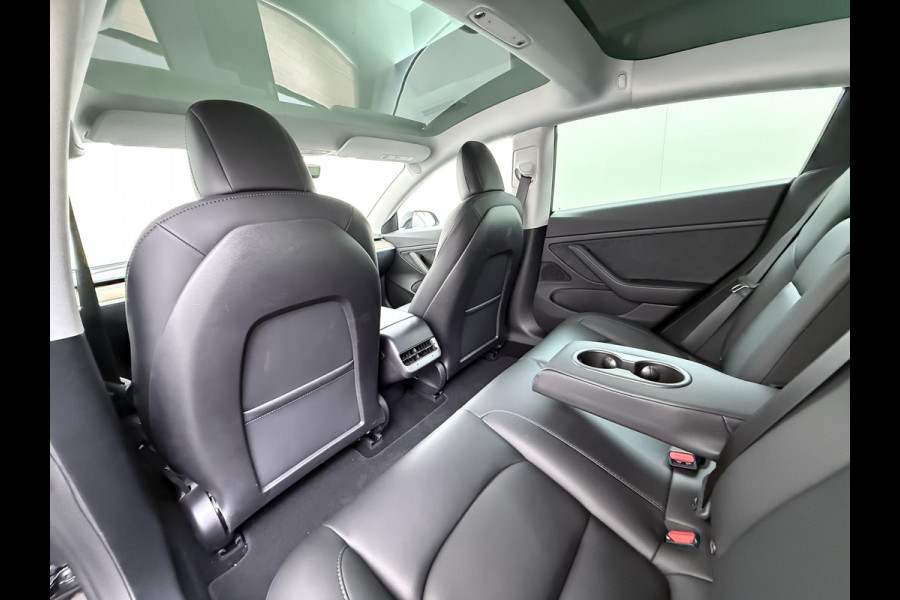 Tesla Model 3 Performance AWD 513PK Facelift Warmtepomp Lmv 20" Panoramadak Adap.Cruise Elek.Verwarmde Stoelen+Memory Inductieladen Navi Camer SOH 85.6% Led Pdc Privacy Glas Elek.Achterklep Keyless 4WD Fabrieksgarantie op Accu en Motor tot 18-02-2029/192.000KM