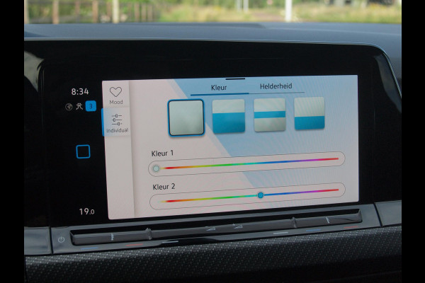 Volkswagen Golf Variant 1.5 TSI R-Line | Camera | Sfeerverlichting | ACC | Apple Carplay | NL-Auto |