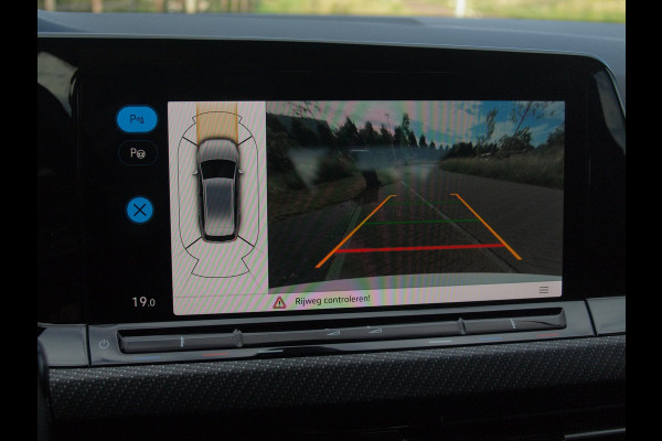 Volkswagen Golf Variant 1.5 TSI R-Line | Camera | Sfeerverlichting | ACC | Apple Carplay | NL-Auto |
