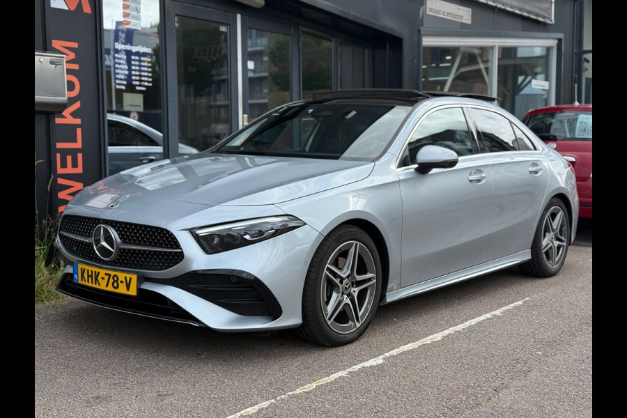 Mercedes-Benz A-Klasse 180 AMG Line | Pano | Sfeer | Airco | Cruise