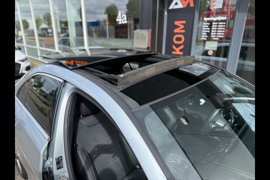 Mercedes-Benz A-Klasse 180 AMG Line | Pano | Sfeer | Airco | Cruise