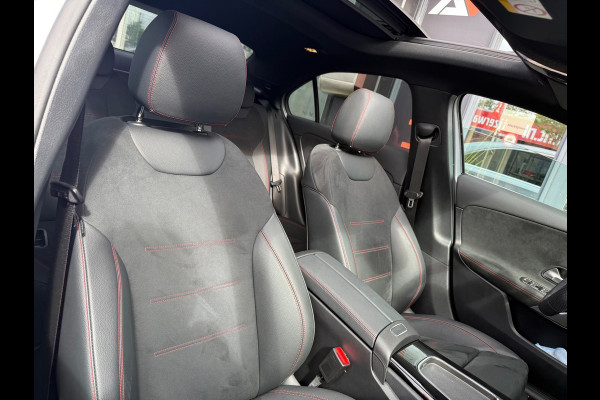 Mercedes-Benz A-Klasse 180 AMG Line | Pano | Sfeer | Airco | Cruise