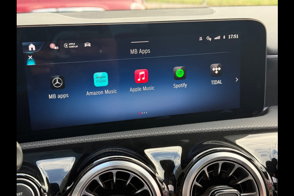 Mercedes-Benz A-Klasse 180 AMG Line | Pano | Sfeer | Airco | Cruise
