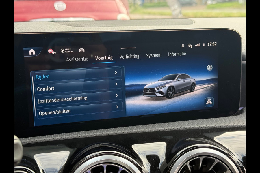Mercedes-Benz A-Klasse 180 AMG Line | Pano | Sfeer | Airco | Cruise