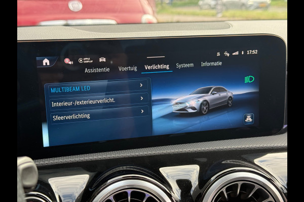 Mercedes-Benz A-Klasse 180 AMG Line | Pano | Sfeer | Airco | Cruise