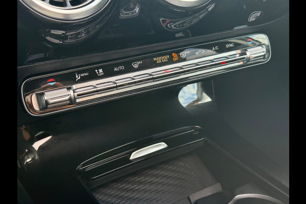Mercedes-Benz A-Klasse 180 AMG Line | Pano | Sfeer | Airco | Cruise