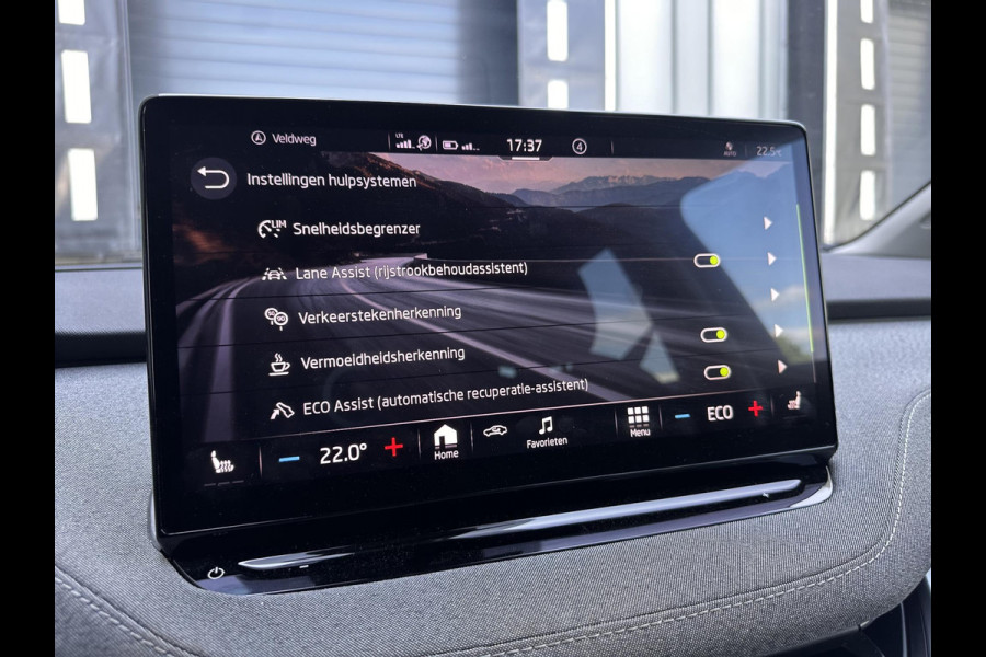 Škoda ENYAQ iV 60 | SOH: 93,2% | Comfort Pack | Parkeer Pakket | Climate Pack | navi | Camera | stoelverwarming |