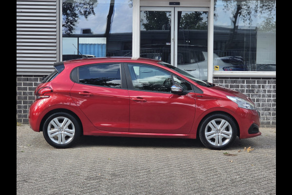 Peugeot 208 1.2 PureTech Signature Carplay Navi Pdc Cruise Controle