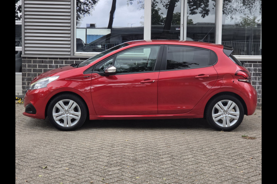 Peugeot 208 1.2 PureTech Signature Carplay Navi Pdc Cruise Controle