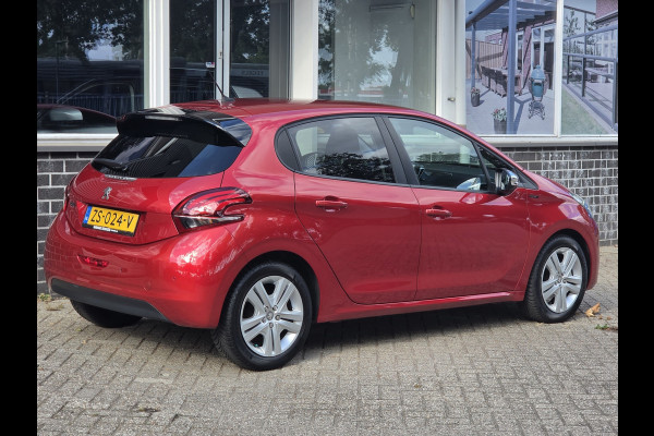 Peugeot 208 1.2 PureTech Signature Carplay Navi Pdc Cruise Controle