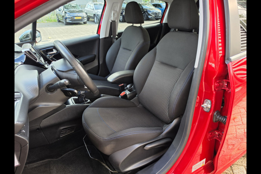 Peugeot 208 1.2 PureTech Signature Carplay Navi Pdc Cruise Controle