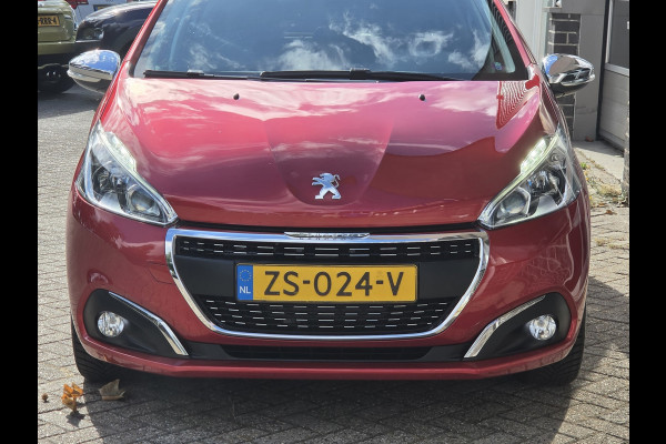 Peugeot 208 1.2 PureTech Signature Carplay Navi Pdc Cruise Controle