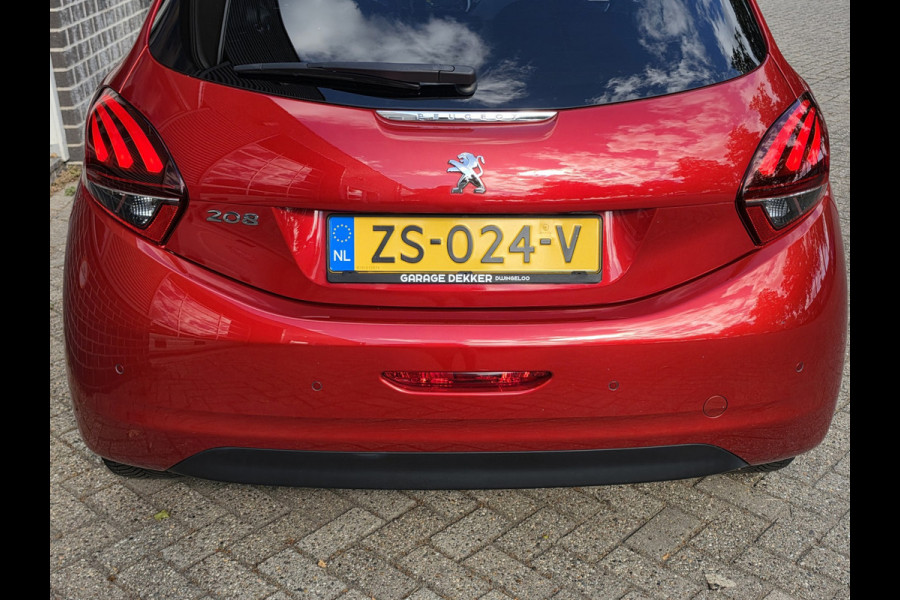 Peugeot 208 1.2 PureTech Signature Carplay Navi Pdc Cruise Controle
