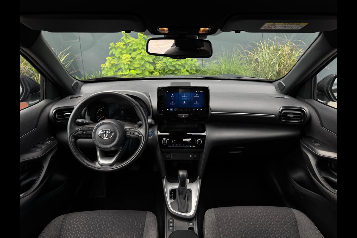 Toyota Yaris Cross 1.5 VVT-I Dynamic M24 NAVI | LED | CAMERA | LANE ASSIST | CR CONTROL