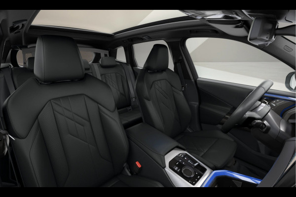BMW X3 30e xDrive - M-Sport - Pano - Trekhaak - ACC - Head-up