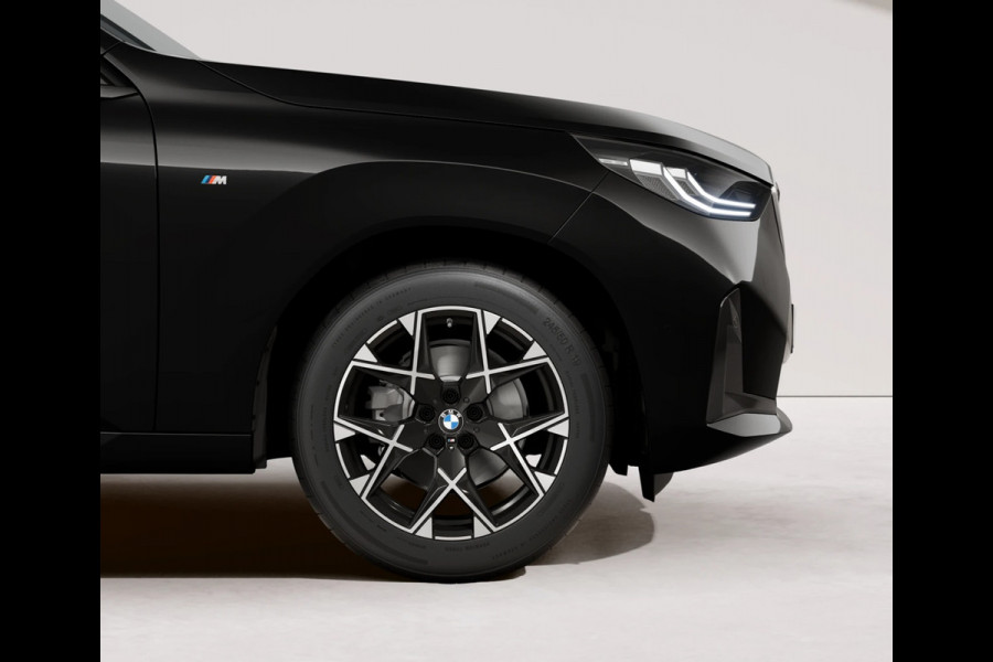 BMW X3 30e xDrive - M-Sport - Pano - Trekhaak - ACC - Head-up