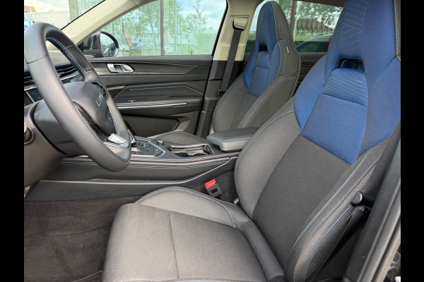 Lynk & Co 01 1.5 PHEV - Automaat - Panoramadak/schuifdak - Navi - Climate
