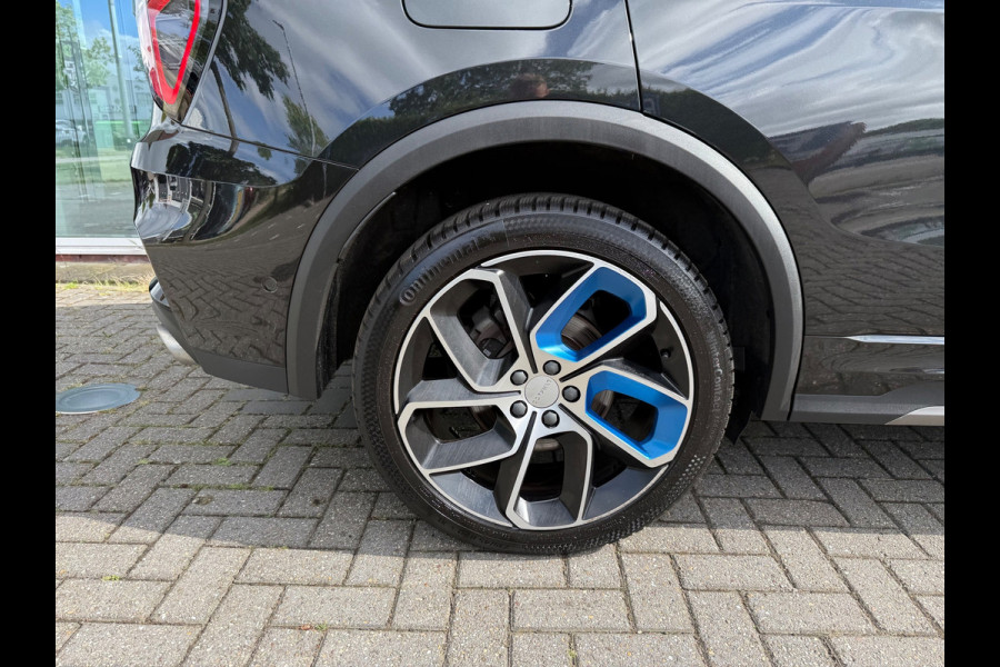 Lynk & Co 01 1.5 PHEV - Automaat - Panoramadak/schuifdak - Navi - Climate