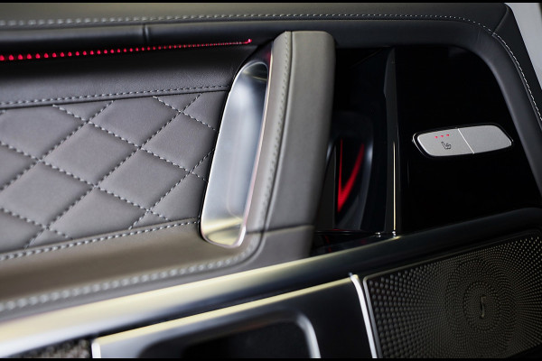 Mercedes-Benz G-Klasse 63 Manufaktur / Schermen / Carbon / Massage / Memory / 360 Camera / Lane Assist / BURMESTER / Open Dak / 22