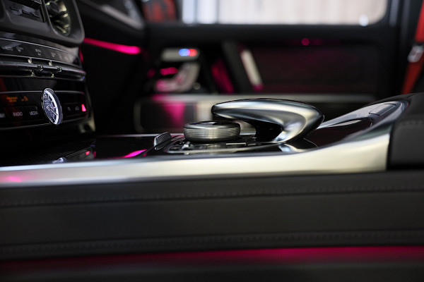 Mercedes-Benz G-Klasse 63 Manufaktur / Schermen / Carbon / Massage / Memory / 360 Camera / Lane Assist / BURMESTER / Open Dak / 22