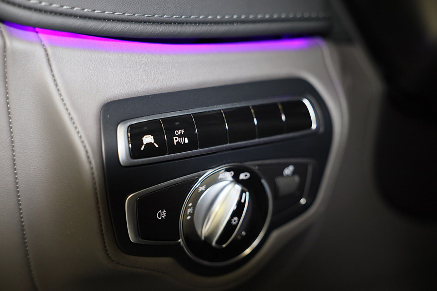 Mercedes-Benz G-Klasse 63 Manufaktur / Schermen / Carbon / Massage / Memory / 360 Camera / Lane Assist / BURMESTER / Open Dak / 22