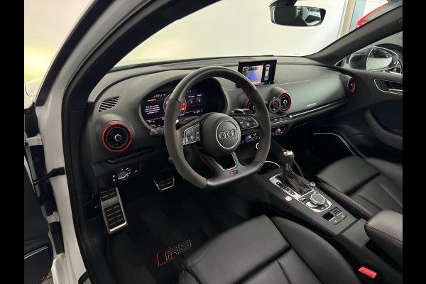 Audi RS3 Sportback 2.5 TFSI quattro Pano|Keyless|B&O|RS Seat|Camera