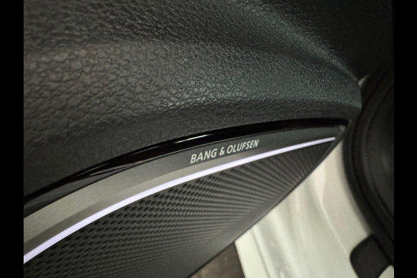Audi RS3 Sportback 2.5 TFSI quattro Pano|Keyless|B&O|RS Seat|Camera