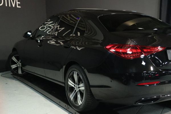 Mercedes-Benz C-Klasse C 180 Mild-Hybrid / PANODAK / ACC / CAMERA / CARPLAY / SFEERVERLICHTING