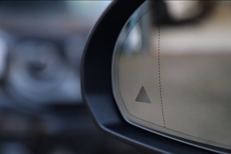 Mercedes-Benz C-Klasse C 180 Mild-Hybrid / PANODAK / ACC / CAMERA / CARPLAY / SFEERVERLICHTING