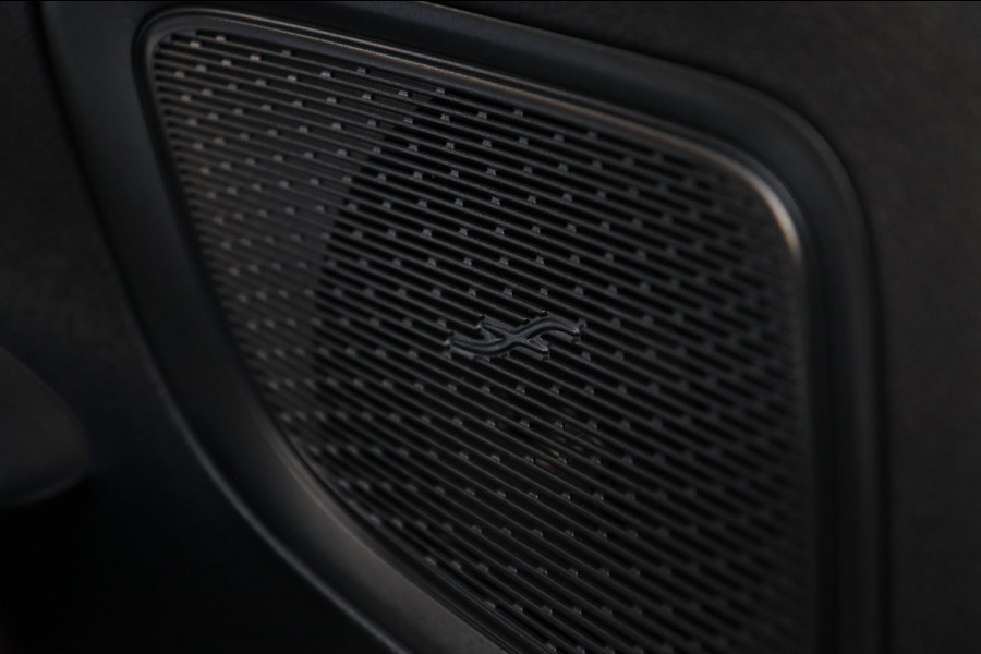 Mercedes-Benz C-Klasse C 180 Mild-Hybrid / PANODAK / ACC / CAMERA / CARPLAY / SFEERVERLICHTING