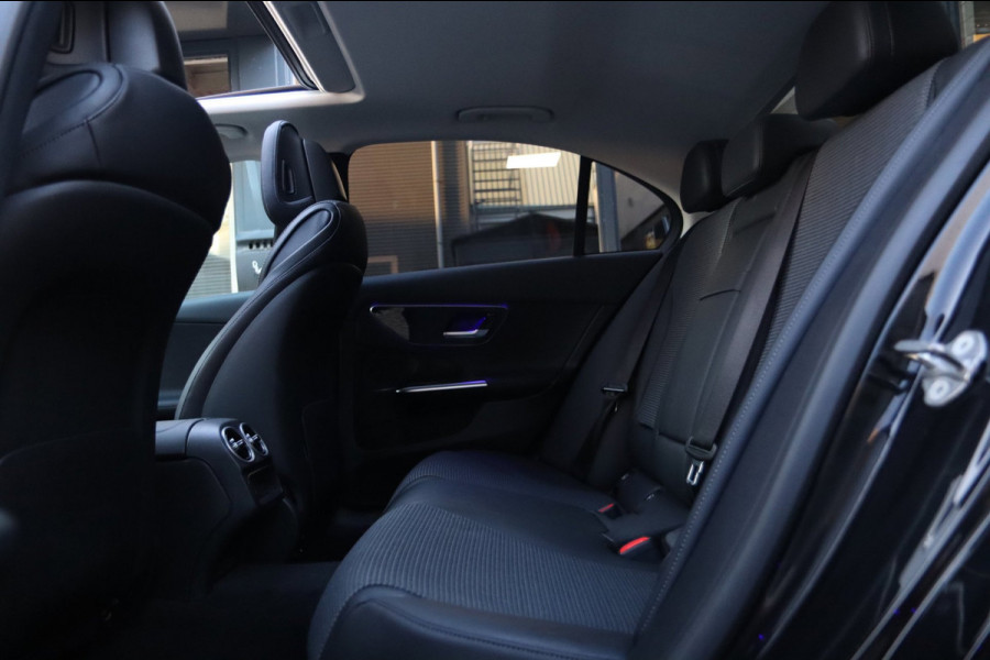 Mercedes-Benz C-Klasse C 180 Mild-Hybrid / PANODAK / ACC / CAMERA / CARPLAY / SFEERVERLICHTING