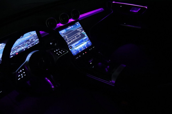 Mercedes-Benz C-Klasse C 180 Mild-Hybrid / PANODAK / ACC / CAMERA / CARPLAY / SFEERVERLICHTING