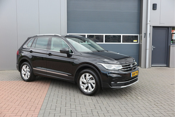 Volkswagen Tiguan 1.4 TSI eHybrid Elegance 245pk DSG ,Led matrix,Virtual cockpit,Trekhaak,Stoelverwarming, Led, DAB+ , PDC, LMV Stuurwiel verwarmd, Carplay etc .