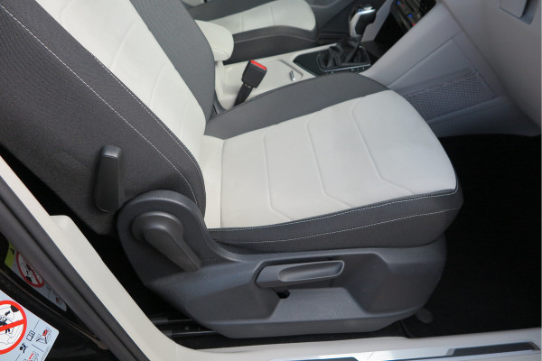 Volkswagen Tiguan 1.4 TSI eHybrid Elegance 245pk DSG ,Led matrix,Virtual cockpit,Trekhaak,Stoelverwarming, Led, DAB+ , PDC, LMV Stuurwiel verwarmd, Carplay etc .
